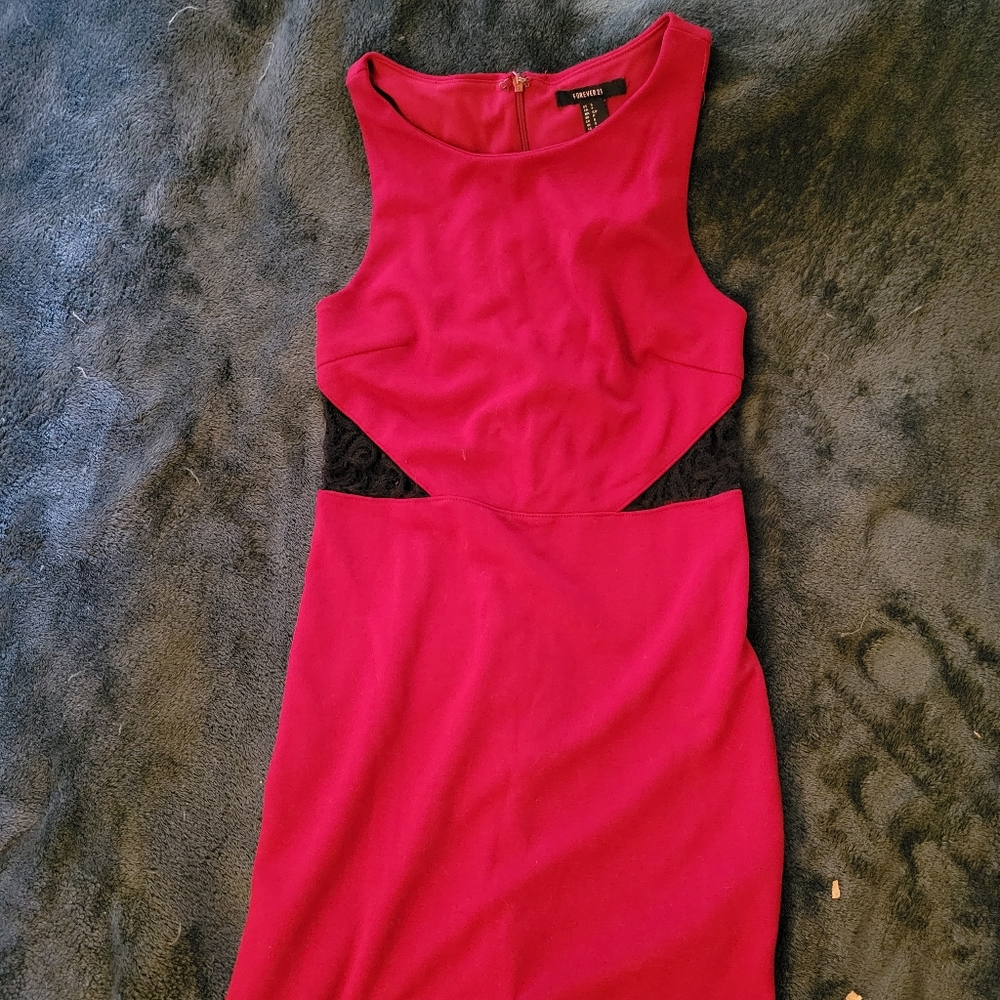 Red bodycon dress